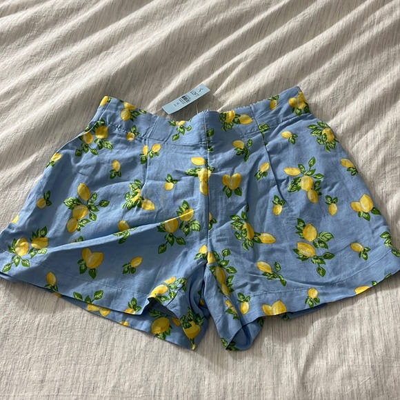 Linen lemon shorts - Picture 1 of 5